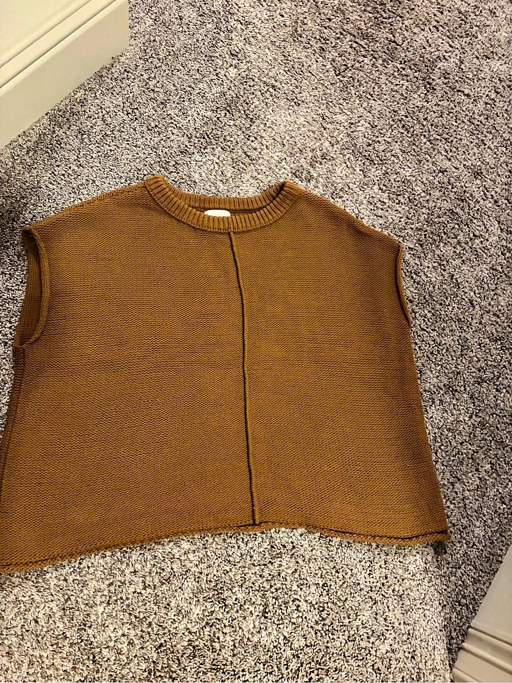 Universal Thread Women's Sleeveless Heritage Crewneck Sweater Vest Heritage